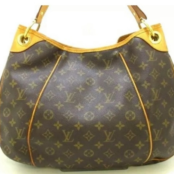 Firm*Authentic Louis Vuitton Shoulder Bag Preloved, please see all pictures. - Picture 2 of 9